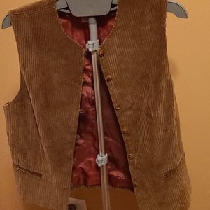 Jones New York Ribbed Vest size 6